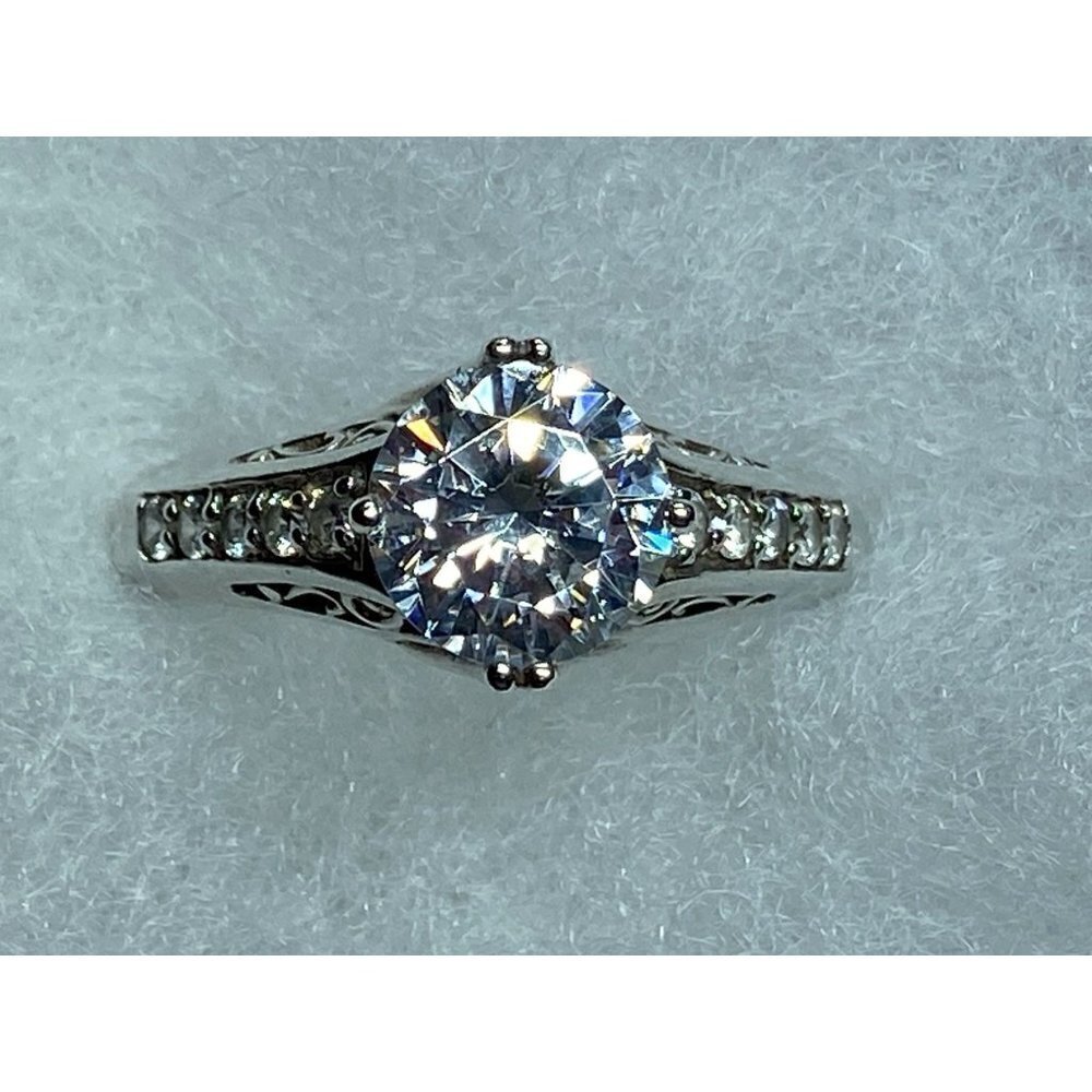 DQ CZ 8.44mm Cubic Zirconia High Setting Sterling Silver‎ CZ accents SZ 11 Ring